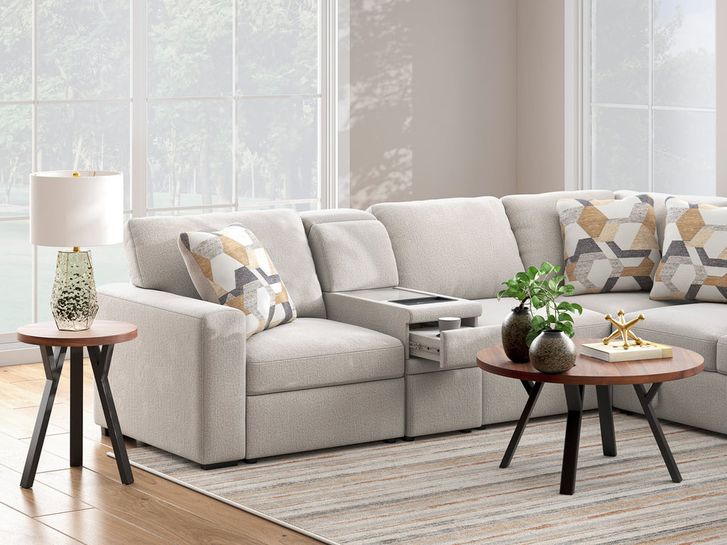 673-05 Sectional with Pull Out